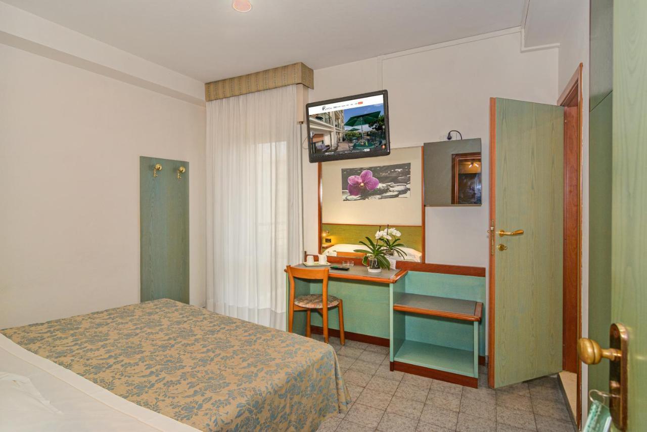Hotel Paris Lido di Camaiore Dış mekan fotoğraf